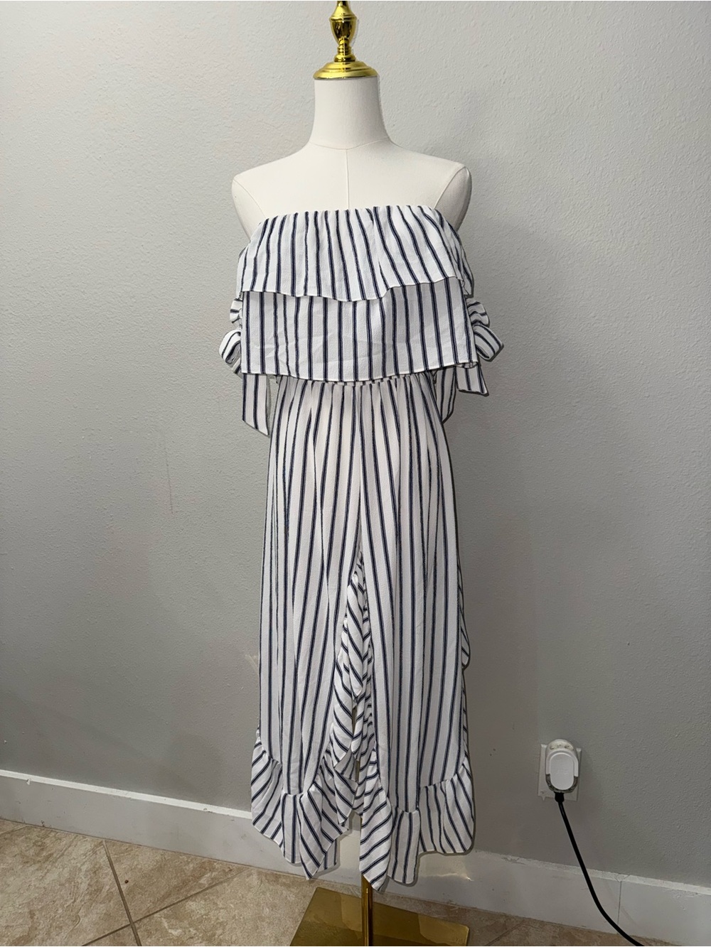 Misa Los Angeles Sz XS Striped Off-Shoulder Dress in White and Blue - Picture 2 of 5